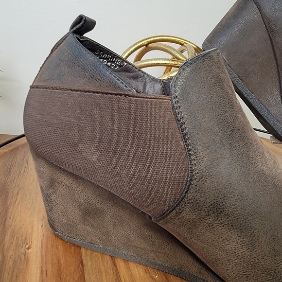 Pierre Dumas Sabrine-7 Brown Faux Leather Wedge Bootie Size 8 - Picture 4 of 17